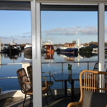 Tiny Floating House Ibiza Villa Maastricht Eksteriør billede