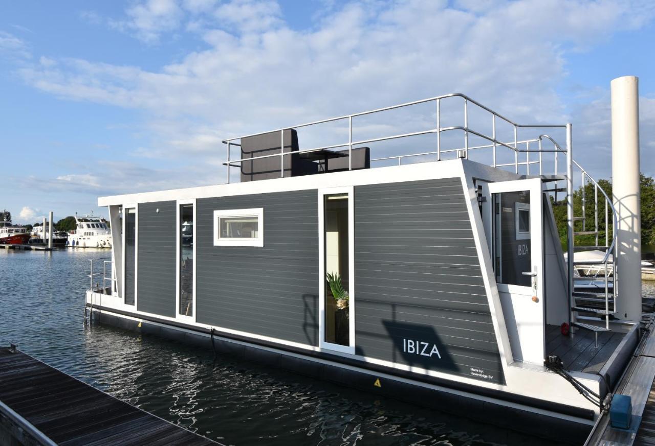 Tiny Floating House Ibiza Villa Maastricht Eksteriør billede
